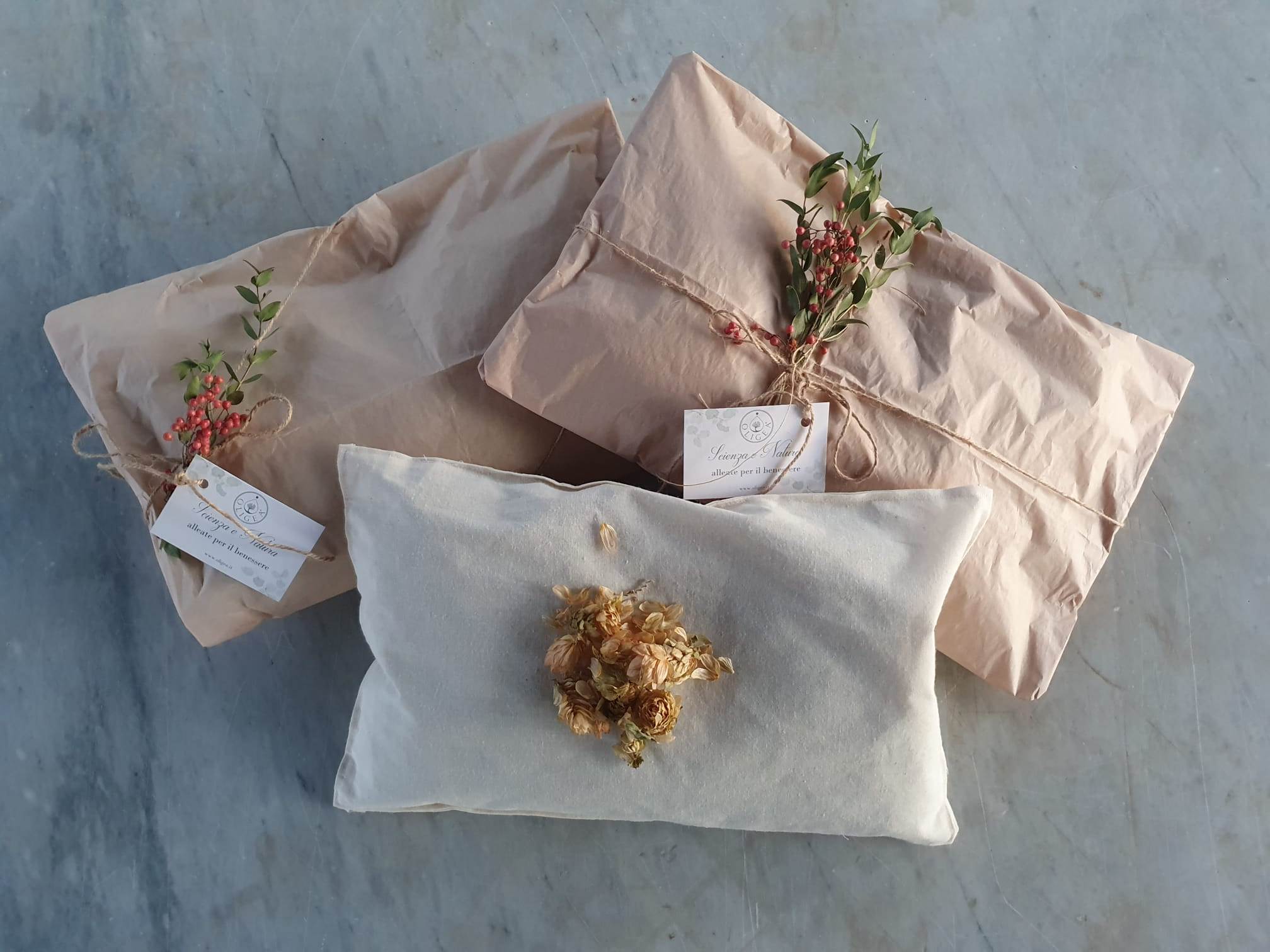 Cuscino naturale con fiori di luppolo per rilassarsi e contro l’insonnia