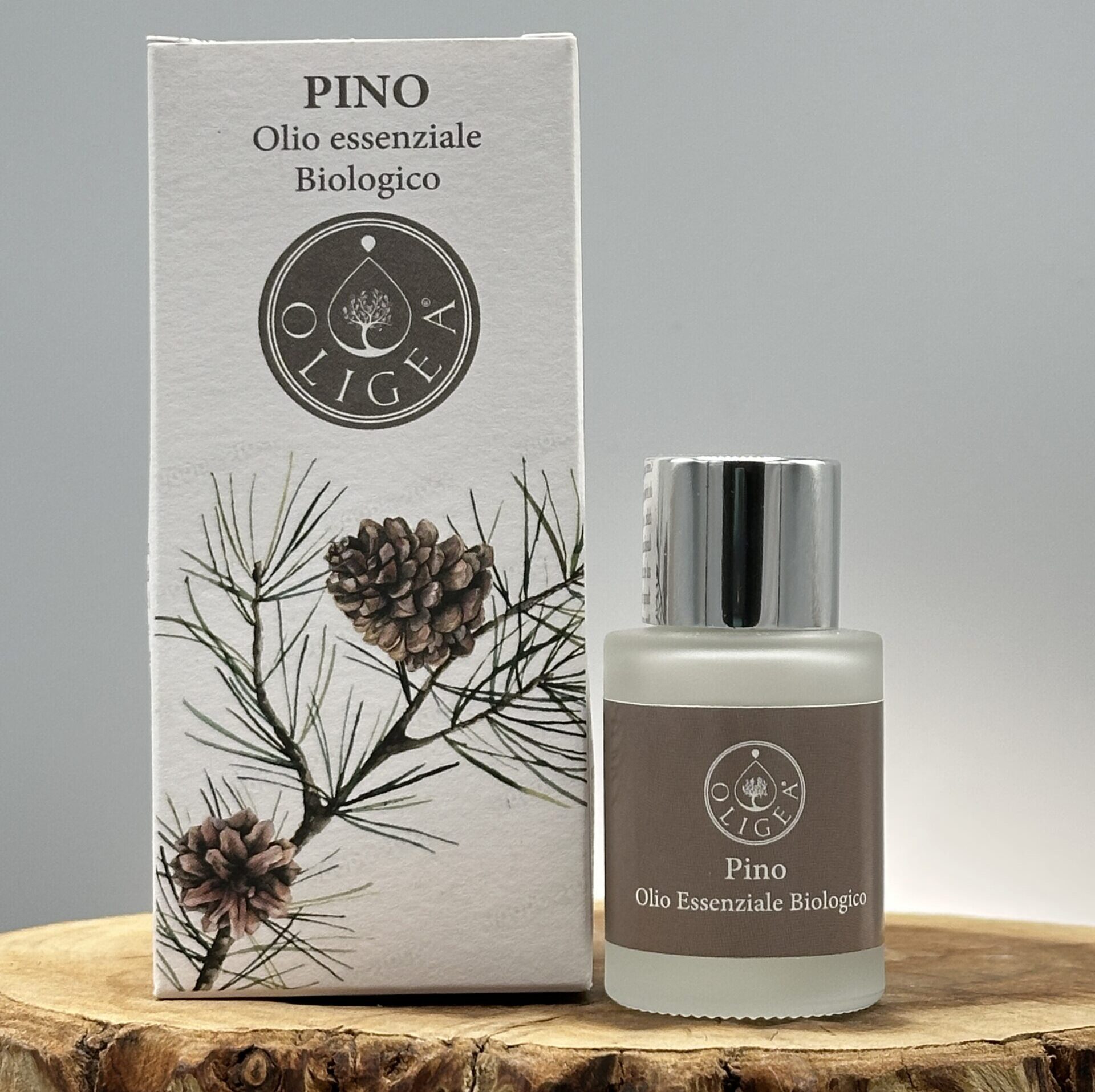 "Olio essenziale di eucalipto Oligea, azienda agricola biologica toscana di Massarosa (LU) per utilizzo cosmetico e aromaterapico"